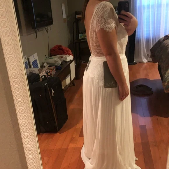 ASOS White Lace Cap Sleeve Wedding Dress - Picture 6 of 7